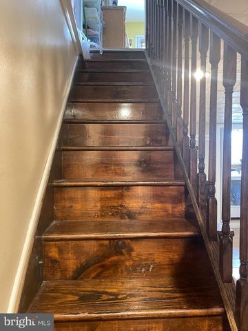 2702 S DARIEN ST, Philadelphia, PA 19148