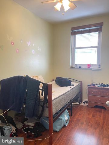 2702 S DARIEN ST, Philadelphia, PA 19148