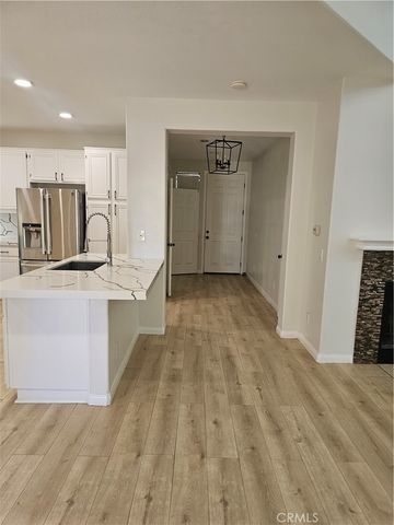 4206 Vahan Court, Lancaster, CA 93536