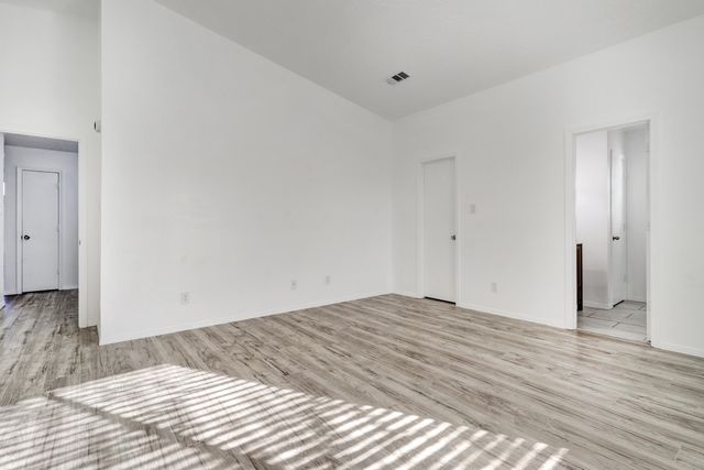 7728 Santa Rosalia Street NW, Albuquerque, NM 87120