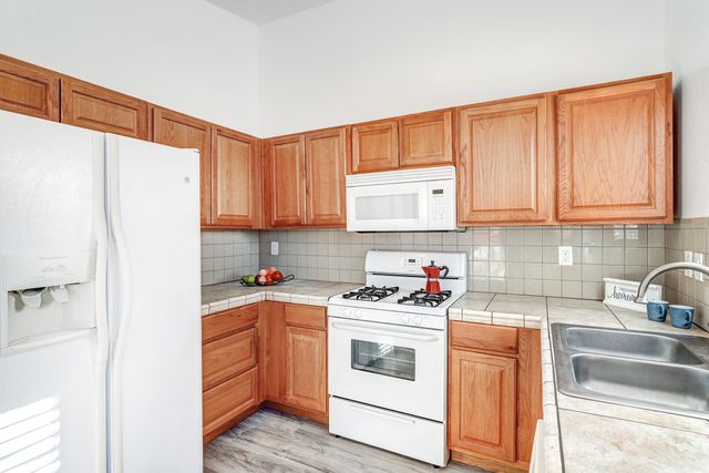 7728 Santa Rosalia Street NW, Albuquerque, NM 87120