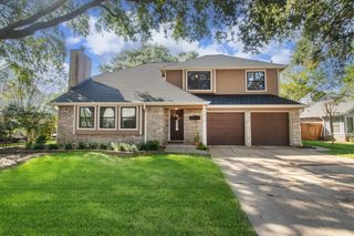 15438 Woodhorn Drive, Houston, TX 77062
