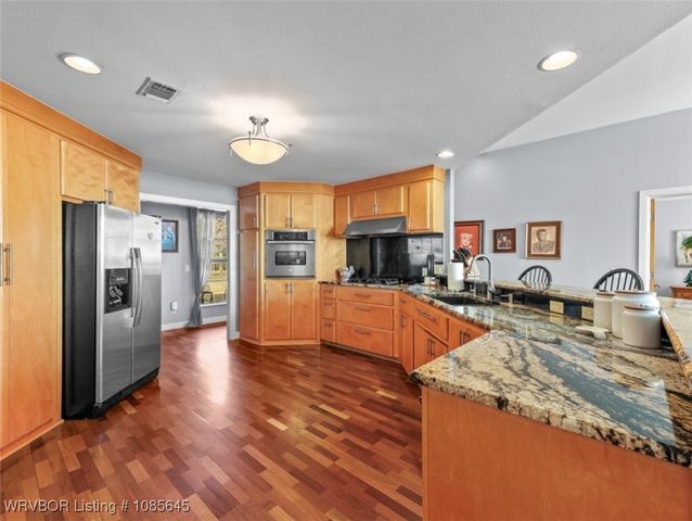 24727 Wolf Mountain Road, Wister, OK 74966