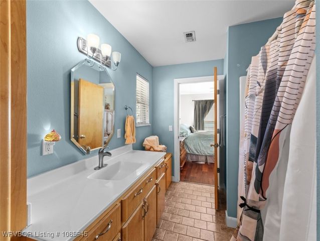 24727 Wolf Mountain Road, Wister, OK 74966