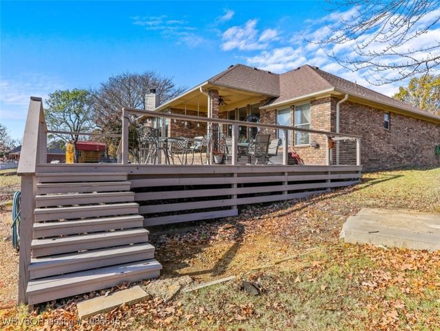 24727 Wolf Mountain Road, Wister, OK 74966