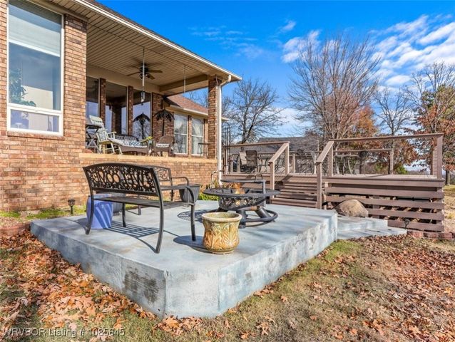 24727 Wolf Mountain Road, Wister, OK 74966
