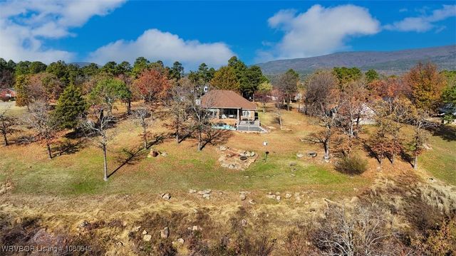 24727 Wolf Mountain Road, Wister, OK 74966