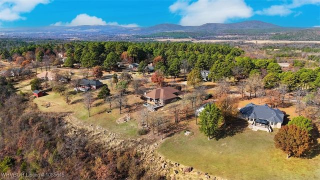 24727 Wolf Mountain Road, Wister, OK 74966