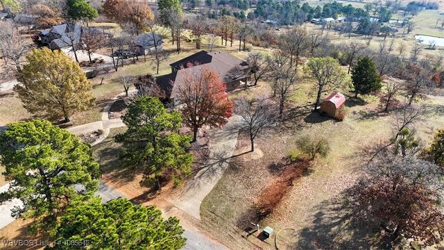 24727 Wolf Mountain Road, Wister, OK 74966