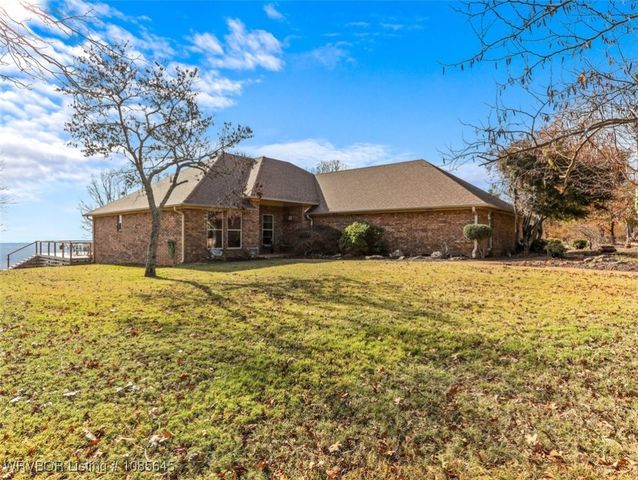 24727 Wolf Mountain Road, Wister, OK 74966