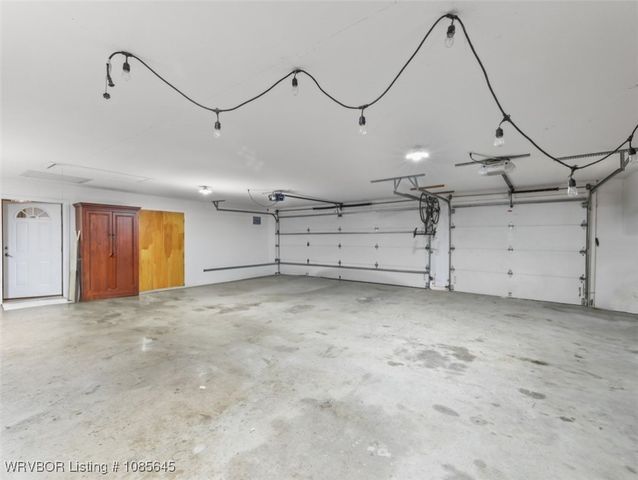 24727 Wolf Mountain Road, Wister, OK 74966