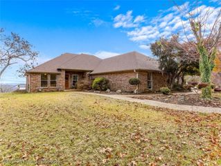 24727 Wolf Mountain Road, Wister, OK 74966