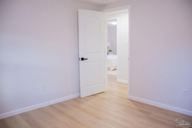 105 Monarch Ln, Pensacola, FL 32503
