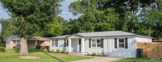 105 Monarch Ln, Pensacola, FL 32503