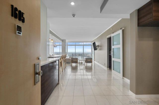 1820 Avenida Del Mundo 1605, Coronado, CA 92118