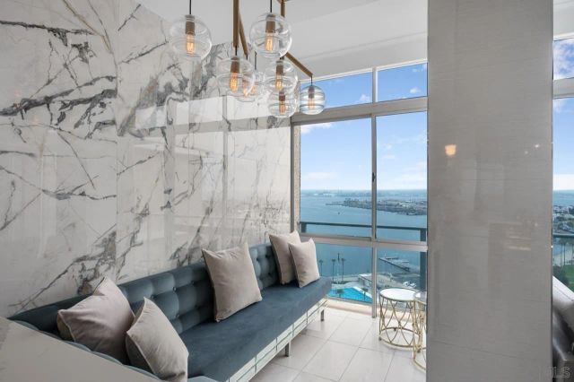 1820 Avenida Del Mundo 1605, Coronado, CA 92118
