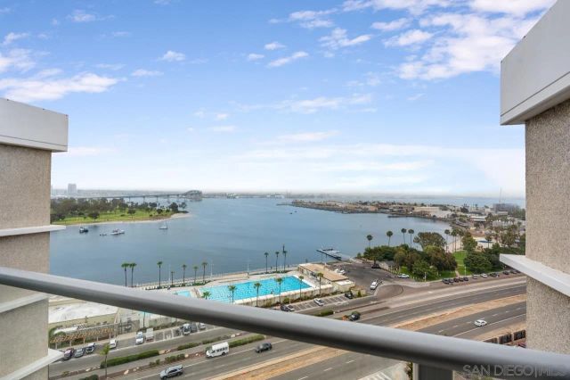 1820 Avenida Del Mundo 1605, Coronado, CA 92118