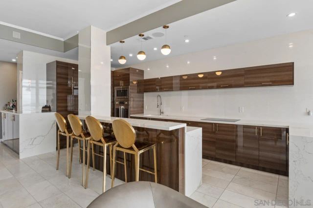 1820 Avenida Del Mundo 1605, Coronado, CA 92118