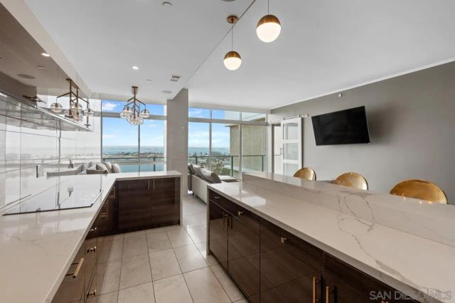 1820 Avenida Del Mundo 1605, Coronado, CA 92118