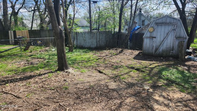 1811 Giant Street, Toledo, OH 43613