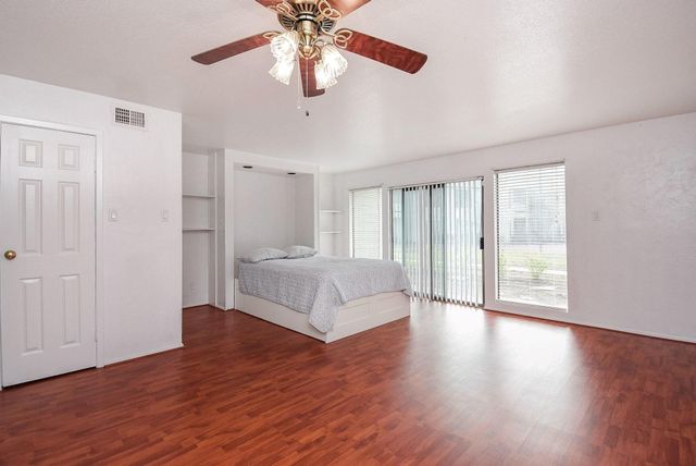 14777 Wunderlich Drive 2313, Houston, TX 77069