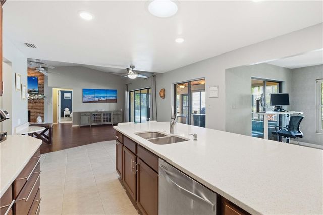 5367 CROOKED OAK CIRCLE, St Cloud, FL 34771