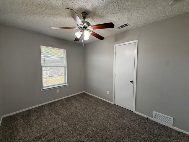 1407 La Fonda Drive, Seagoville, TX 75159