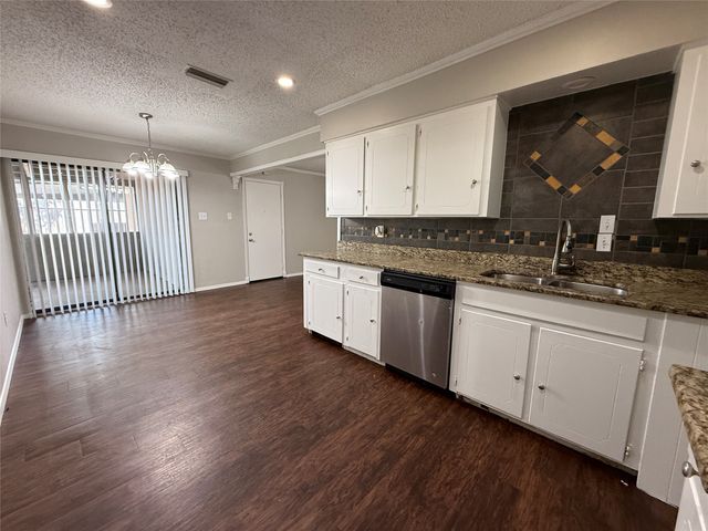 1407 La Fonda Drive, Seagoville, TX 75159