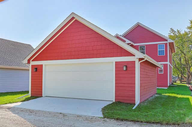 814 E Edison Avenue, Des Moines, IA 50315