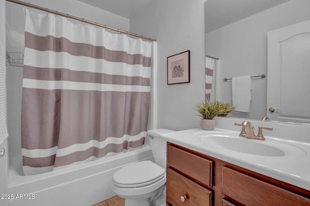 8862 W IRMA Lane, Peoria, AZ 85382