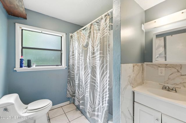 1400 ROSELLE Avenue, Palatka, FL 32177