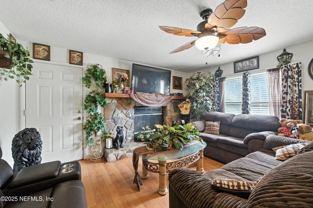 1400 ROSELLE Avenue, Palatka, FL 32177
