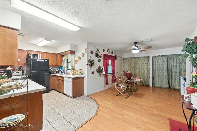 1400 ROSELLE Avenue, Palatka, FL 32177