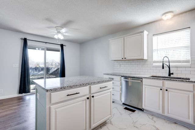 4410 S Saint Paul Cir, Wichita, KS 67217