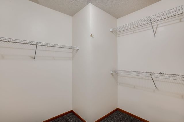 4410 S Saint Paul Cir, Wichita, KS 67217