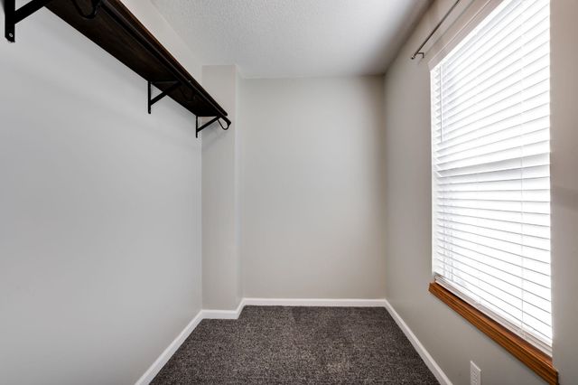 4410 S Saint Paul Cir, Wichita, KS 67217