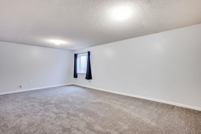 4410 S Saint Paul Cir, Wichita, KS 67217