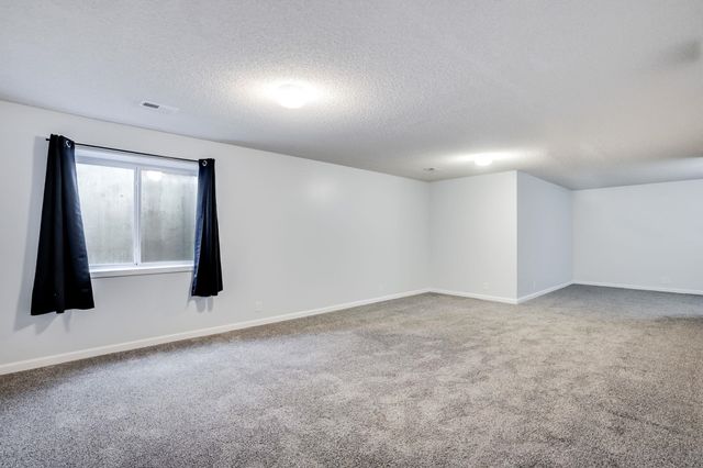 4410 S Saint Paul Cir, Wichita, KS 67217