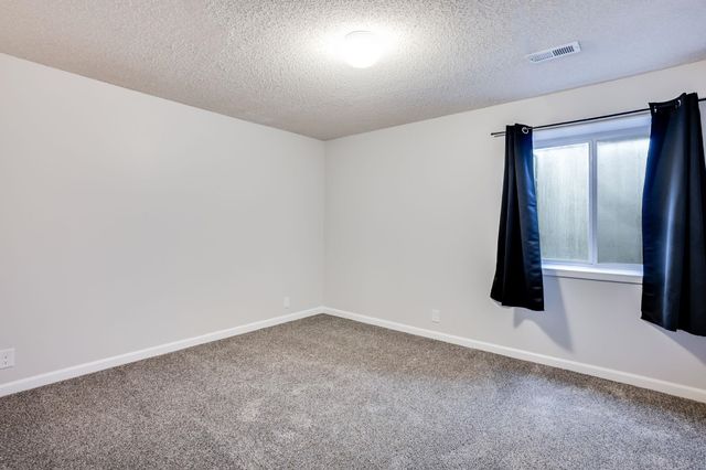 4410 S Saint Paul Cir, Wichita, KS 67217