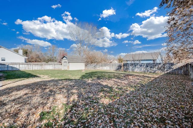 4410 S Saint Paul Cir, Wichita, KS 67217