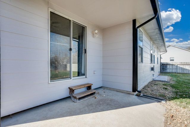 4410 S Saint Paul Cir, Wichita, KS 67217