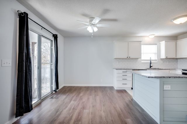 4410 S Saint Paul Cir, Wichita, KS 67217