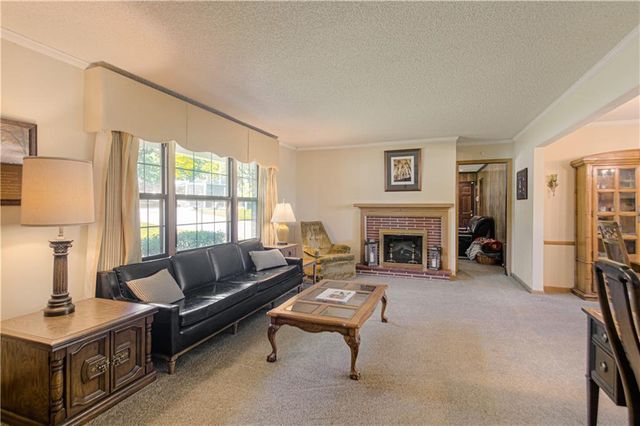 1301 W 100th Terrace, Kansas City, MO 64114