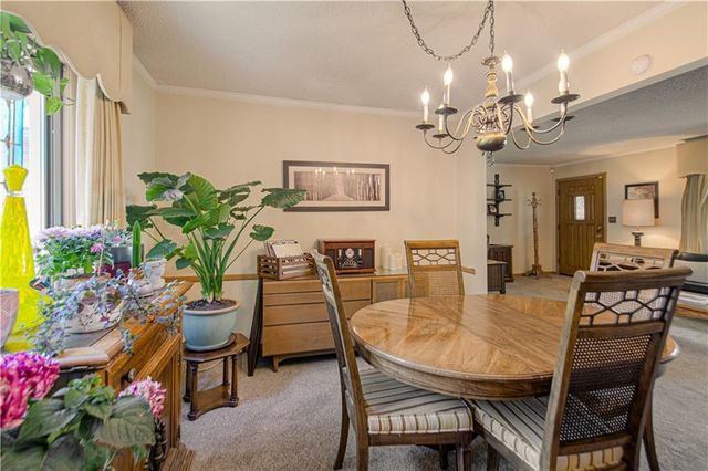 1301 W 100th Terrace, Kansas City, MO 64114