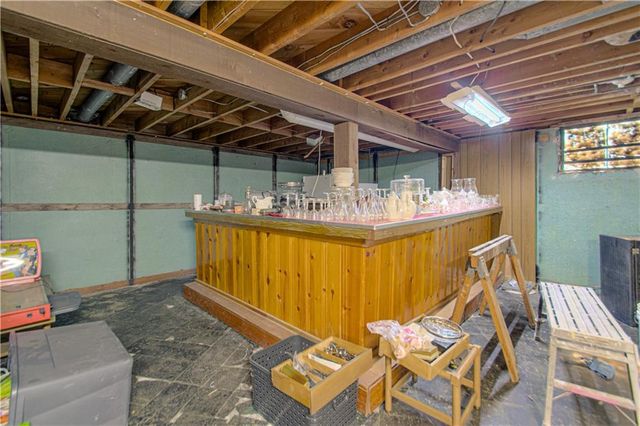 1301 W 100th Terrace, Kansas City, MO 64114