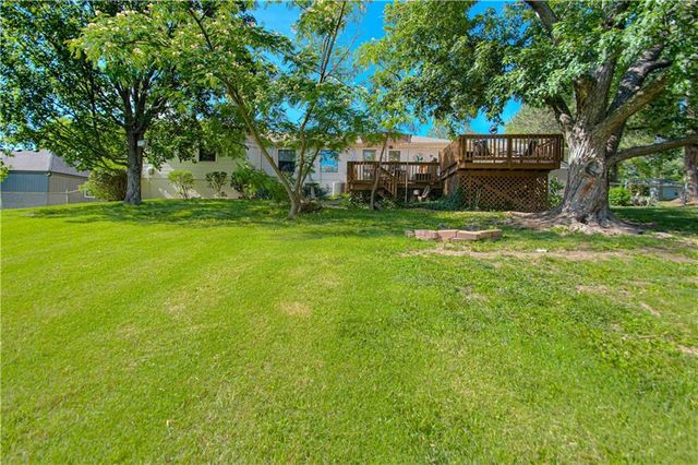 1301 W 100th Terrace, Kansas City, MO 64114