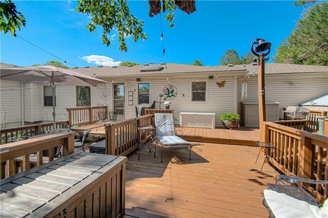 1301 W 100th Terrace, Kansas City, MO 64114