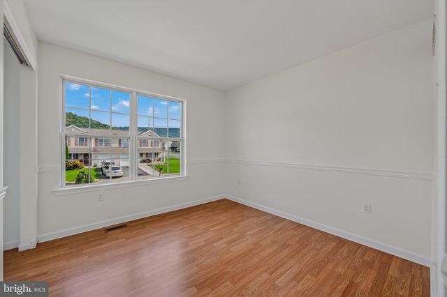 1000 JEAN AVE, Temple, PA 19605
