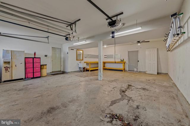 1000 JEAN AVE, Temple, PA 19605