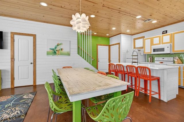 301 E Avenue C 5, Port Aransas, TX 78373